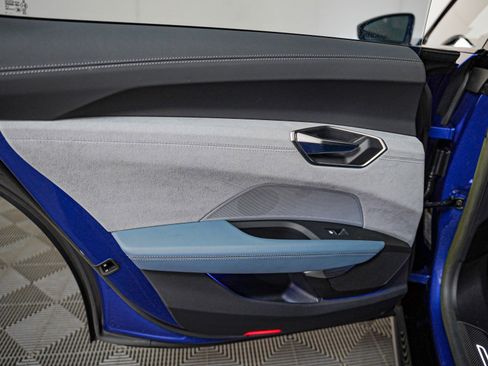 Used 2023 Audi RS e-tron GT w/ Carbon Performance Package image 23