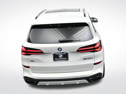 New 2026 BMW X5 M60i w/ Climate Comfort Package image 25
