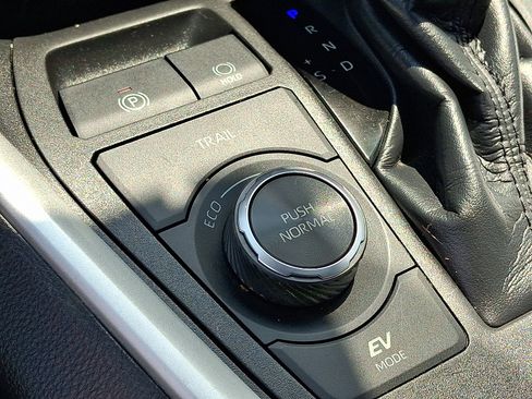 Used 2023 Toyota RAV4 XLE w/ Convenience Package AWD/4WD image 25