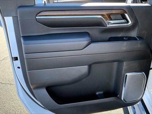 Used 2024 Chevrolet Silverado 3500 High Country w/ High Country Premium Package image 12