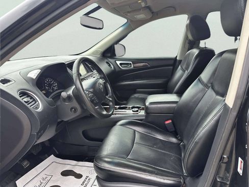 Used 2014 Nissan Pathfinder Platinum w/ Cargo Package image 9