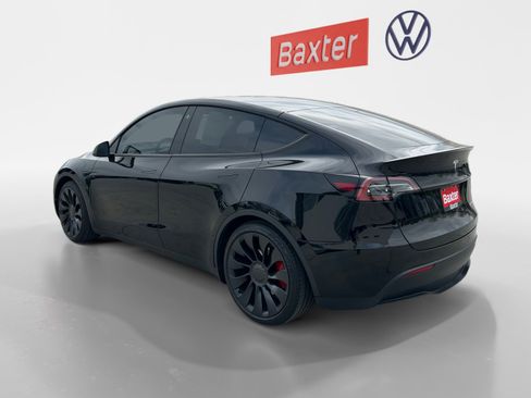 Used 2022 Tesla Model Y Performance image 13