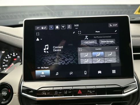 Used 2025 Jeep Compass Limited AWD/4WD image 19