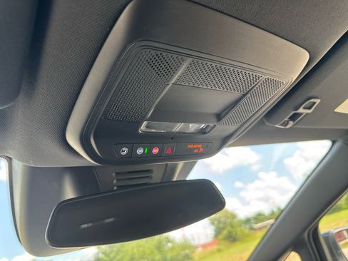 New 2025 Chevrolet Equinox EV RS image 25