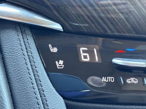 Used 2020 Cadillac XT6 Premium Luxury w/ Platinum Package AWD/4WD image 41