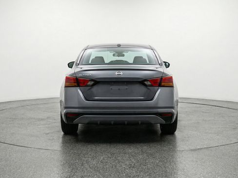 Used 2025 Nissan Altima 2.5 SV image 7