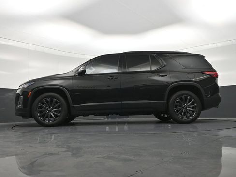 Used 2023 Chevrolet Traverse RS FWD image 24