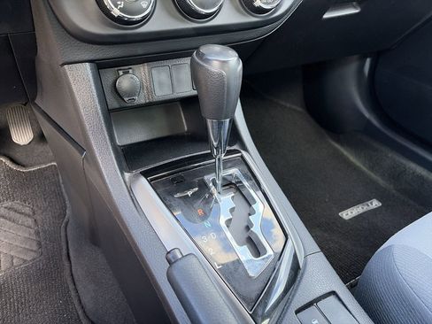 Used 2015 Toyota Corolla L image 15