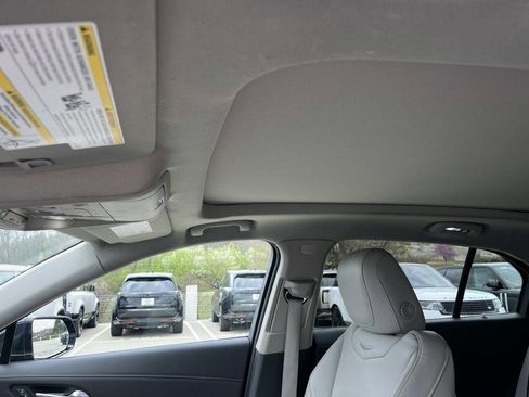 Certified 2023 Cadillac XT4 Premium Luxury image 29