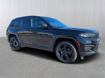Used 2023 Jeep Grand Cherokee Altitude