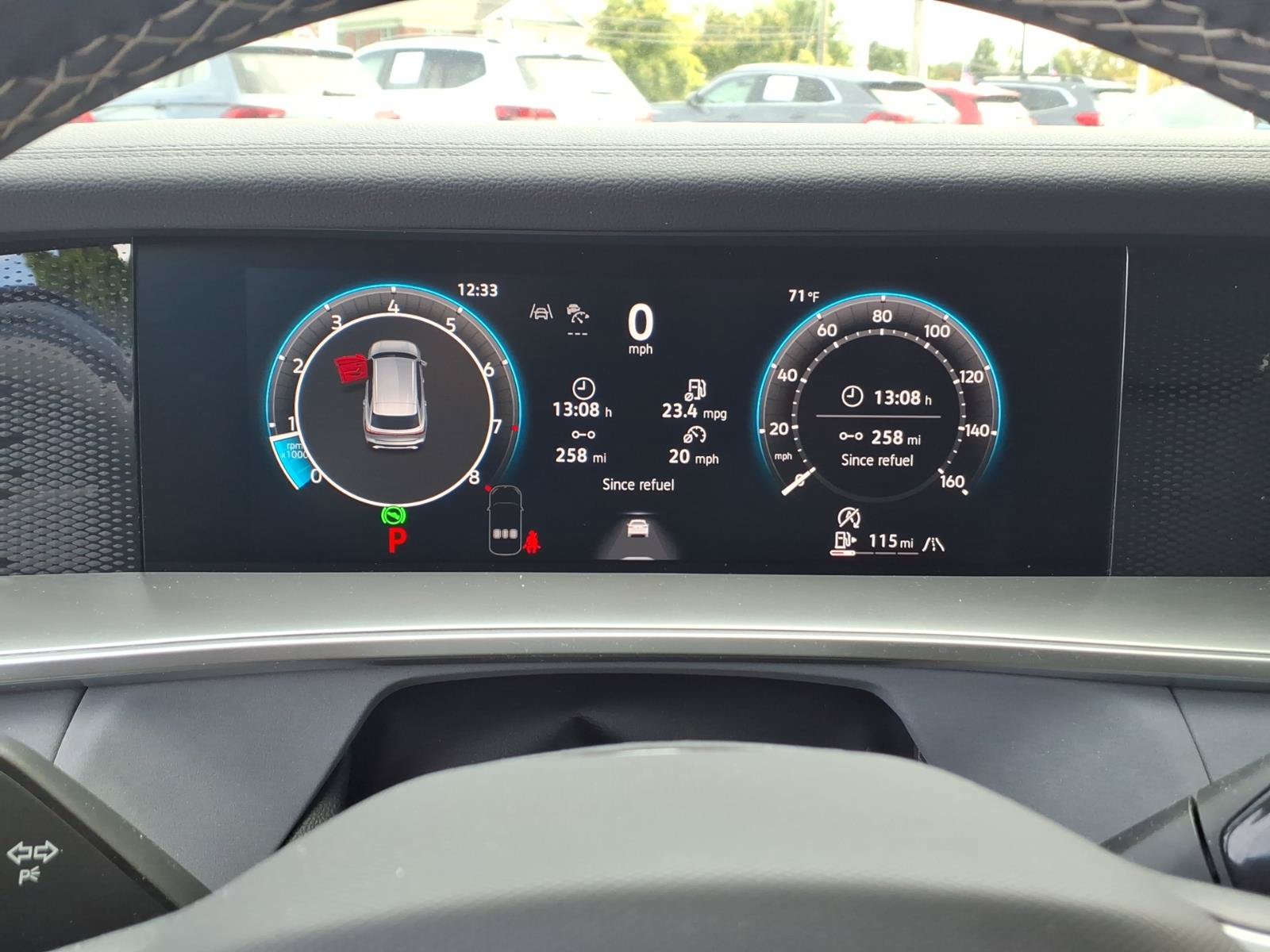 Used 2025 Volkswagen Tiguan SE AWD/4WD image 22