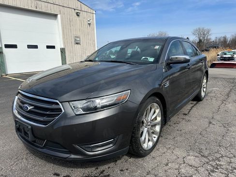 Used 2016 Ford Taurus Limited w/ Equipment Group 301A image 11