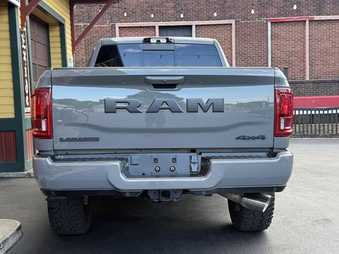 Used 2026 RAM 2500 Laramie w/ Night Edition AWD/4WD image 4