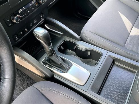 Certified 2023 Nissan Frontier SV w/ SV Convenience Package image 16