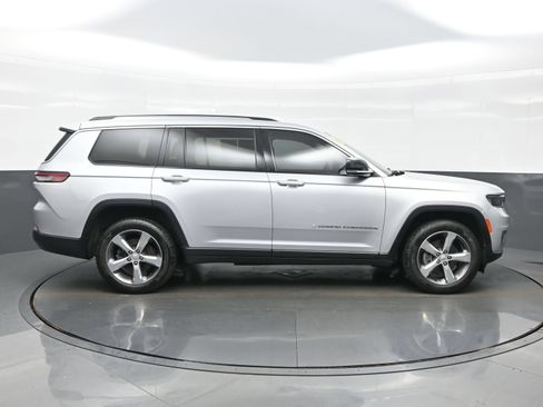 Used 2021 Jeep Grand Cherokee L Limited AWD/4WD image 7