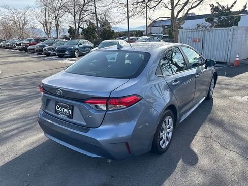 Used 2021 Toyota Corolla LE image 6