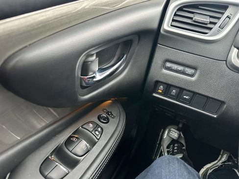 Used 2016 Nissan Murano Platinum image 18