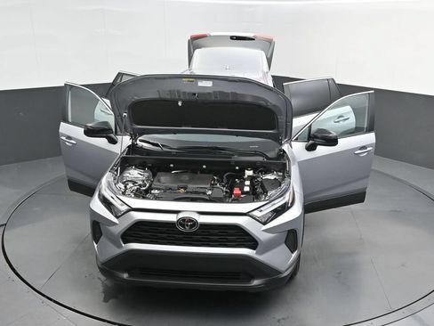 Used 2025 Toyota RAV4 LE FWD image 38