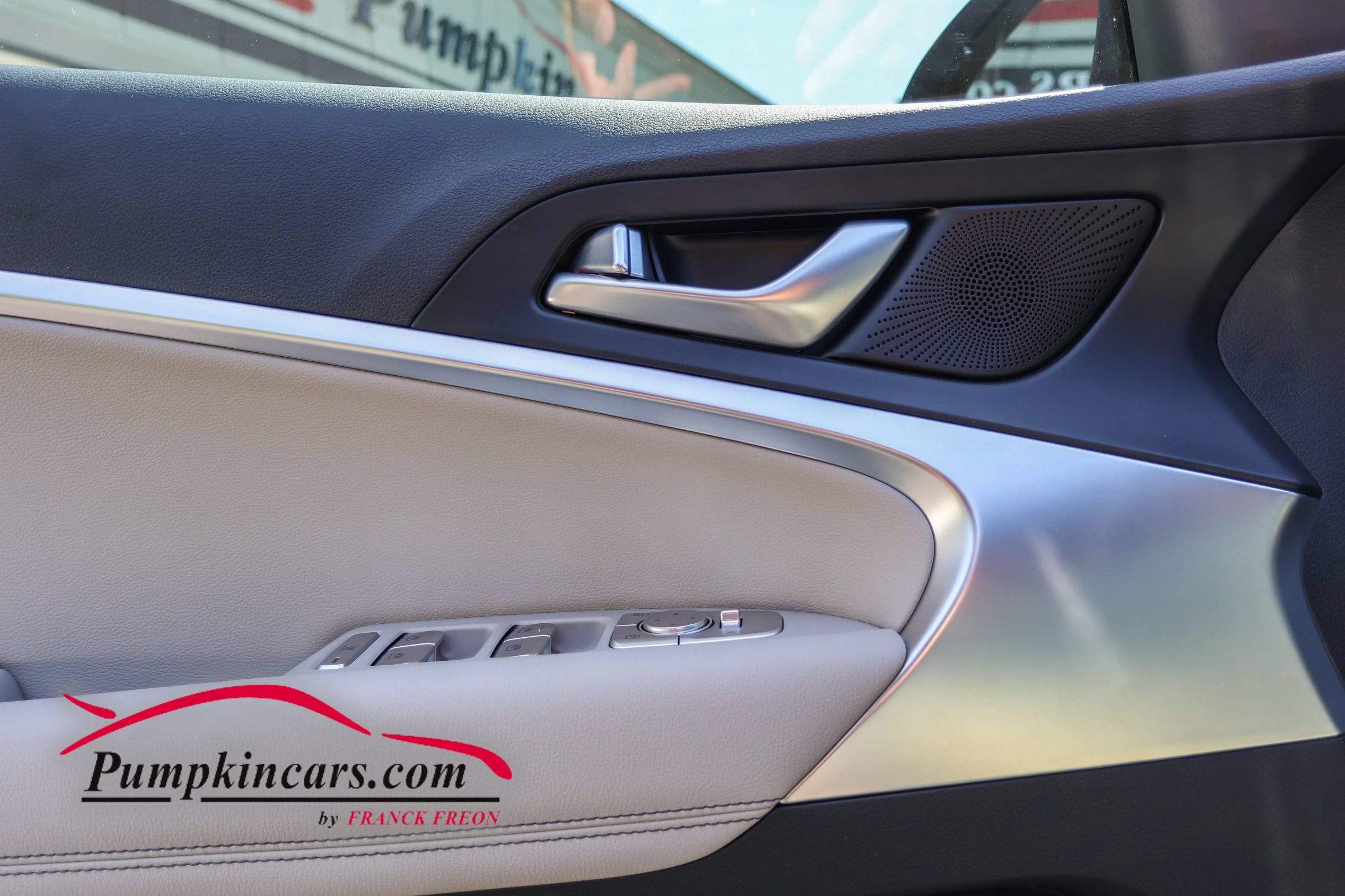 Used 2023 Genesis G70 2.0T RWD image 16
