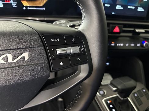 New 2026 Kia Sportage EX FWD image 21
