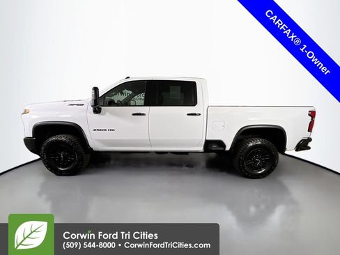 Used 2024 Chevrolet Silverado 2500 ZR2 w/ Technology Package AWD/4WD image 6