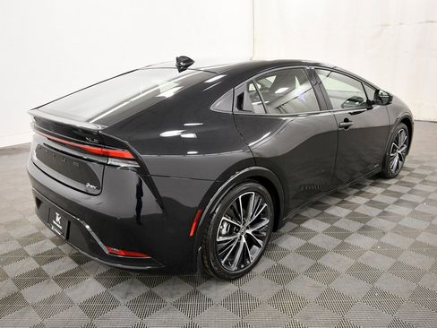 Used 2024 Toyota Prius XLE image 8