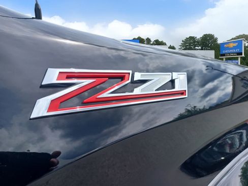 Used 2022 Chevrolet Silverado 1500 RST AWD/4WD image 29