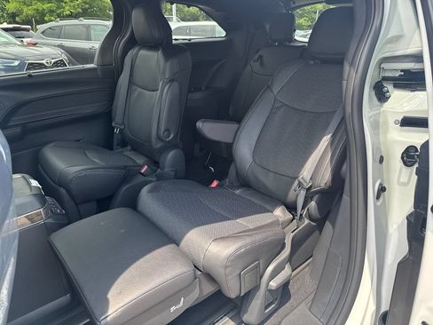 New 2026 Toyota Sienna Platinum AWD/4WD image 53