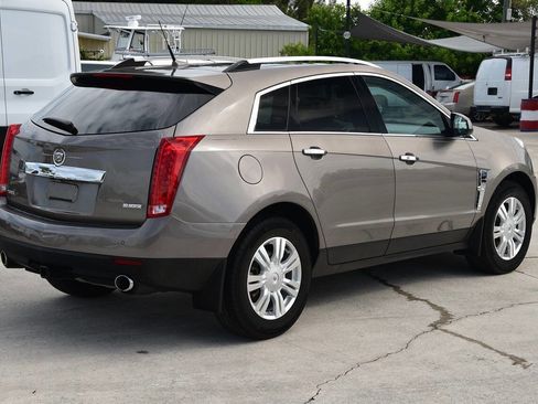 Used 2011 Cadillac SRX Luxury FWD image 5