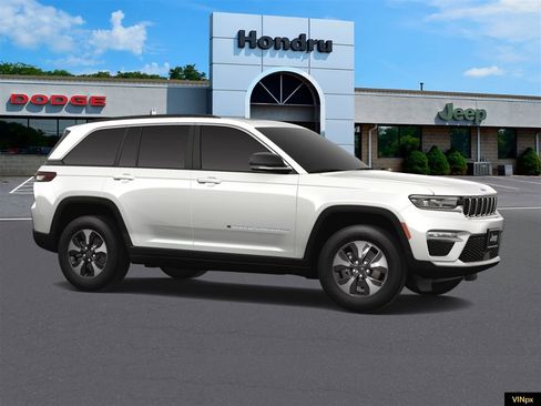 New 2024 Jeep Grand Cherokee Limited 4xe image 10