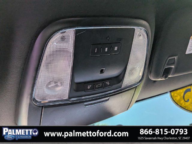 Used 2015 Dodge Durango R/T w/ Premium Nappa Leather Group RWD image 21