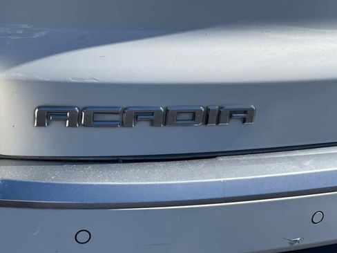 Used 2014 GMC Acadia SLE image 30