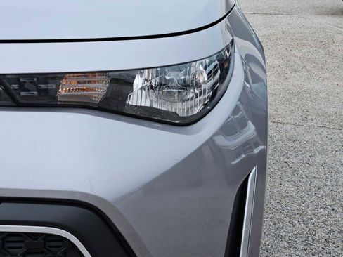 Certified 2025 Kia Soul LX FWD image 11