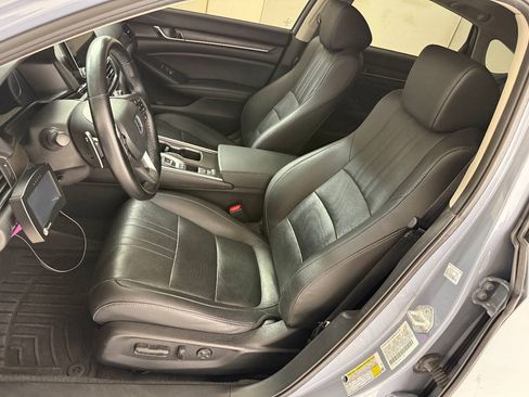 Used 2021 Honda Accord Touring image 38