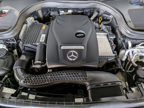 Used 2019 Mercedes-Benz GLC 300 image 24