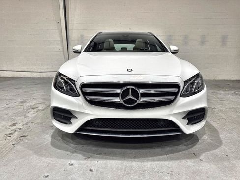 Used 2017 Mercedes-Benz E 400 4MATIC Wagon image 13