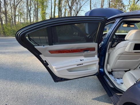 Used 2012 BMW ALPINA B7 xDrive LWB w/ Luxury Rear Seating Pkg image 48