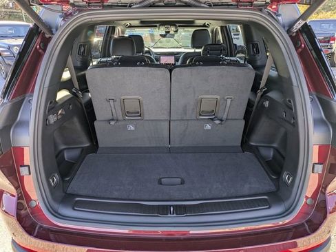 New 2025 Jeep Grand Cherokee L Limited image 32