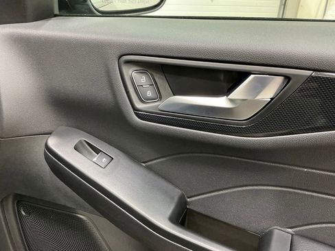 Used 2025 Ford Escape ST-Line AWD/4WD image 31