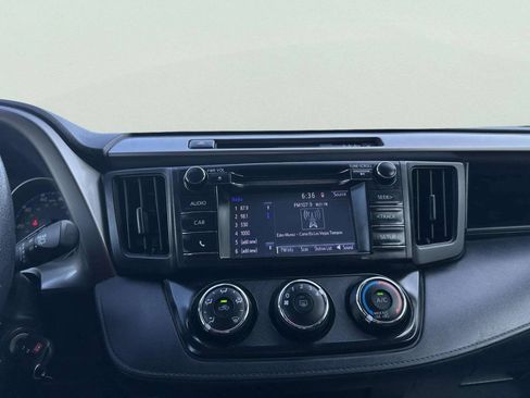 Used 2017 Toyota RAV4 LE w/ All Weather Liner Package AWD/4WD image 17