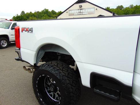 Used 2025 Ford F250 XLT AWD/4WD image 43