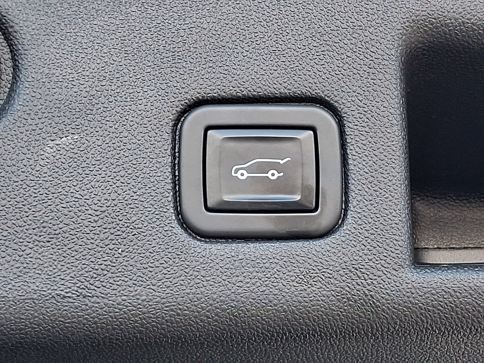 Used 2020 Chevrolet Equinox LT AWD/4WD image 29