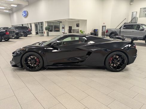 Used 2025 Chevrolet Corvette Z06 w/ Battery Protection Package RWD image 7