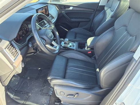 Used 2021 Audi Q5 2.0T Premium Plus w/ Premium Plus Package image 9