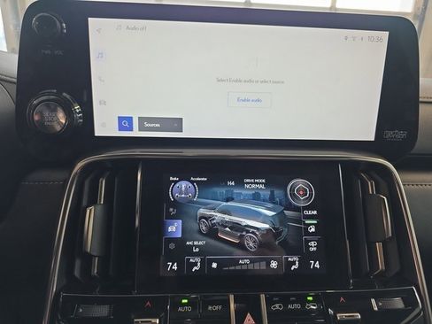 Certified 2022 Lexus LX 600 4WD w/ Luxury Package image 24