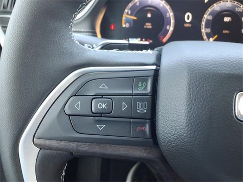 New 2025 Jeep Grand Cherokee L Limited w/ Luxury Tech Group II image 24