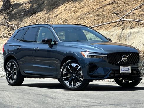 New 2026 Volvo XC60 T8 Plus w/ Climate Package AWD/4WD image 2