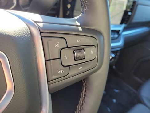 Used 2026 GMC Sierra 1500 SLT image 27