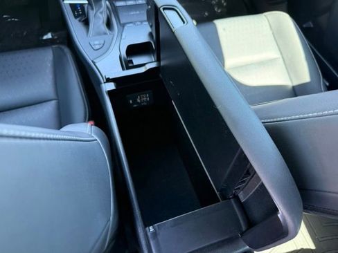 Used 2021 Lexus UX 250h w/ Accessory Package (Z1) AWD/4WD image 28