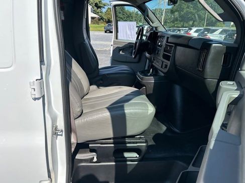 Used 2020 Chevrolet Express 2500 w/ Driver Convenience Package image 18
